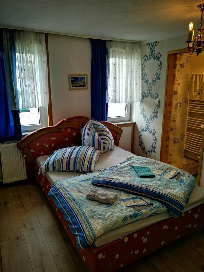 Gehlberger Landhaus Am Schneekopf / Ferienwohnung Suhl Eksteriør billede